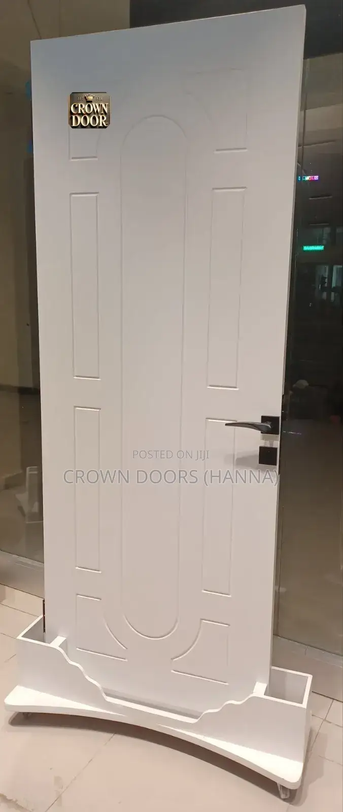 ክራውን የእንጨት በሮች