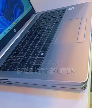 New Laptop HP Stream Notebook 8GB Intel Core I7 SSD 256GB