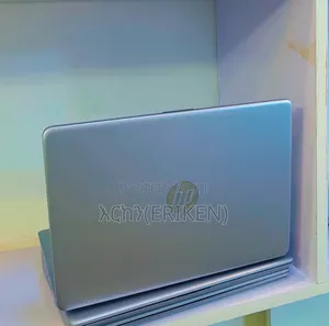 New Laptop HP 240 G8 8GB Intel Core i7 SSD 256GB