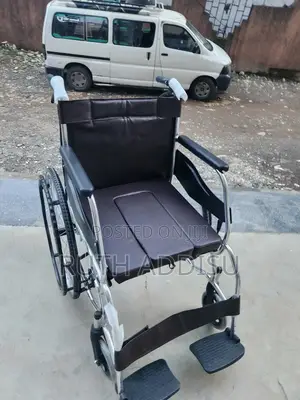 Photo - Wheelchair段落wheelchair爪瓶wheelchair爪哇wheelchair三年wheelchair Commode