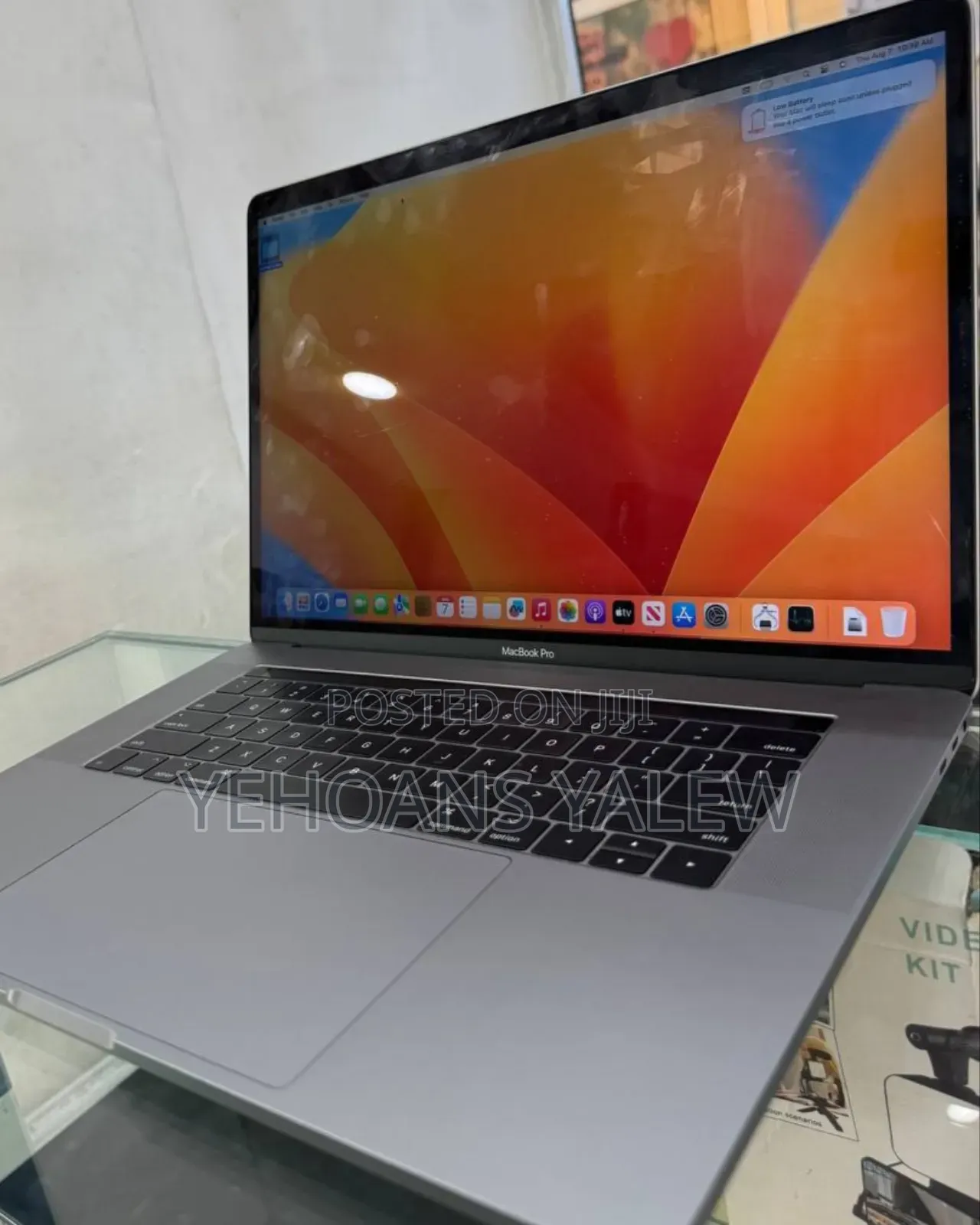 New Laptop Apple MacBook Pro 2017 16GB Intel Core I7 SSD 512GB