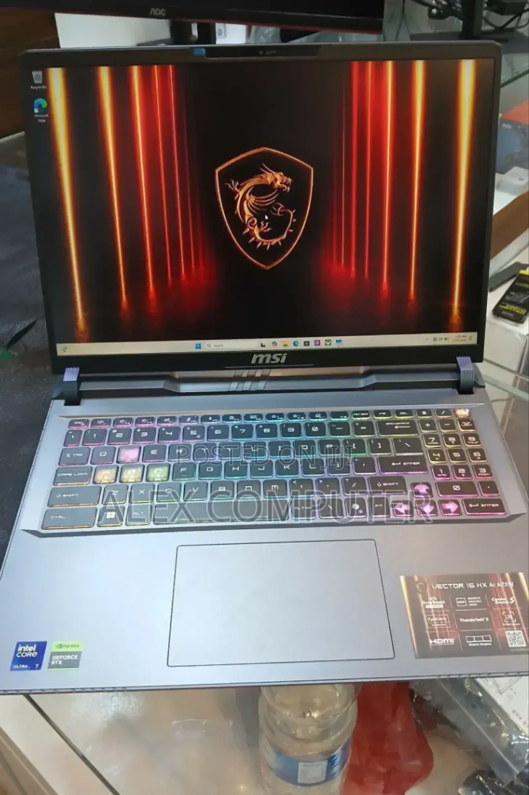 New Laptop MSI Vector 16 HX AI A2XWIG 16GB Intel Core Ultra 7 SSD 1T