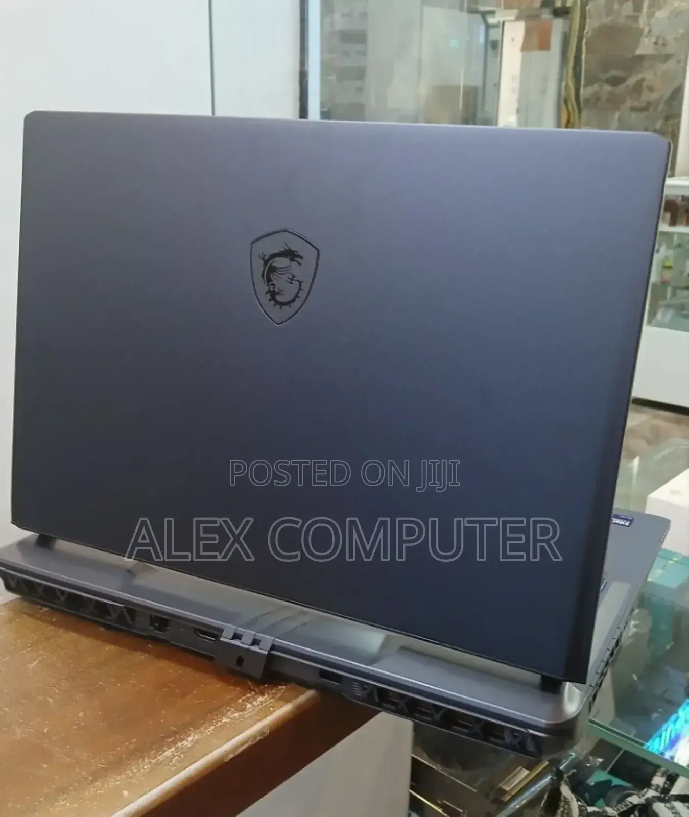 New Laptop MSI Vector 16 HX AI A2XWIG 16GB Intel Core Ultra 7 SSD 1T