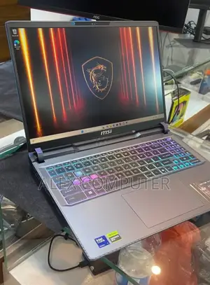 New Laptop MSI Vector 16 HX AI A2XWIG 16GB Intel Core Ultra 7 SSD 1T