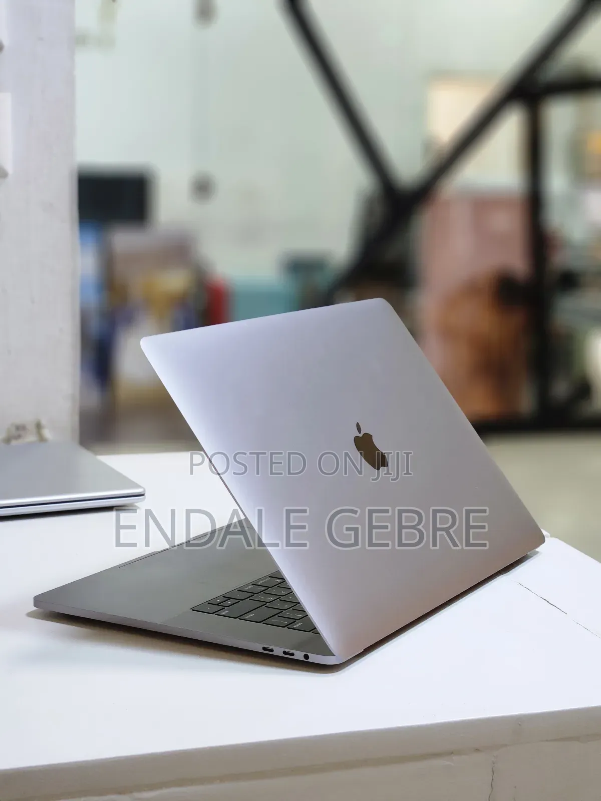 New Laptop Apple MacBook Pro 2019 32GB Intel Core I9 SSD 1T