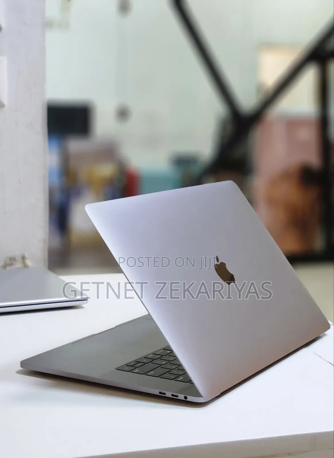 New Laptop Apple MacBook Pro 2019 32GB Intel Core I9 SSD 1T