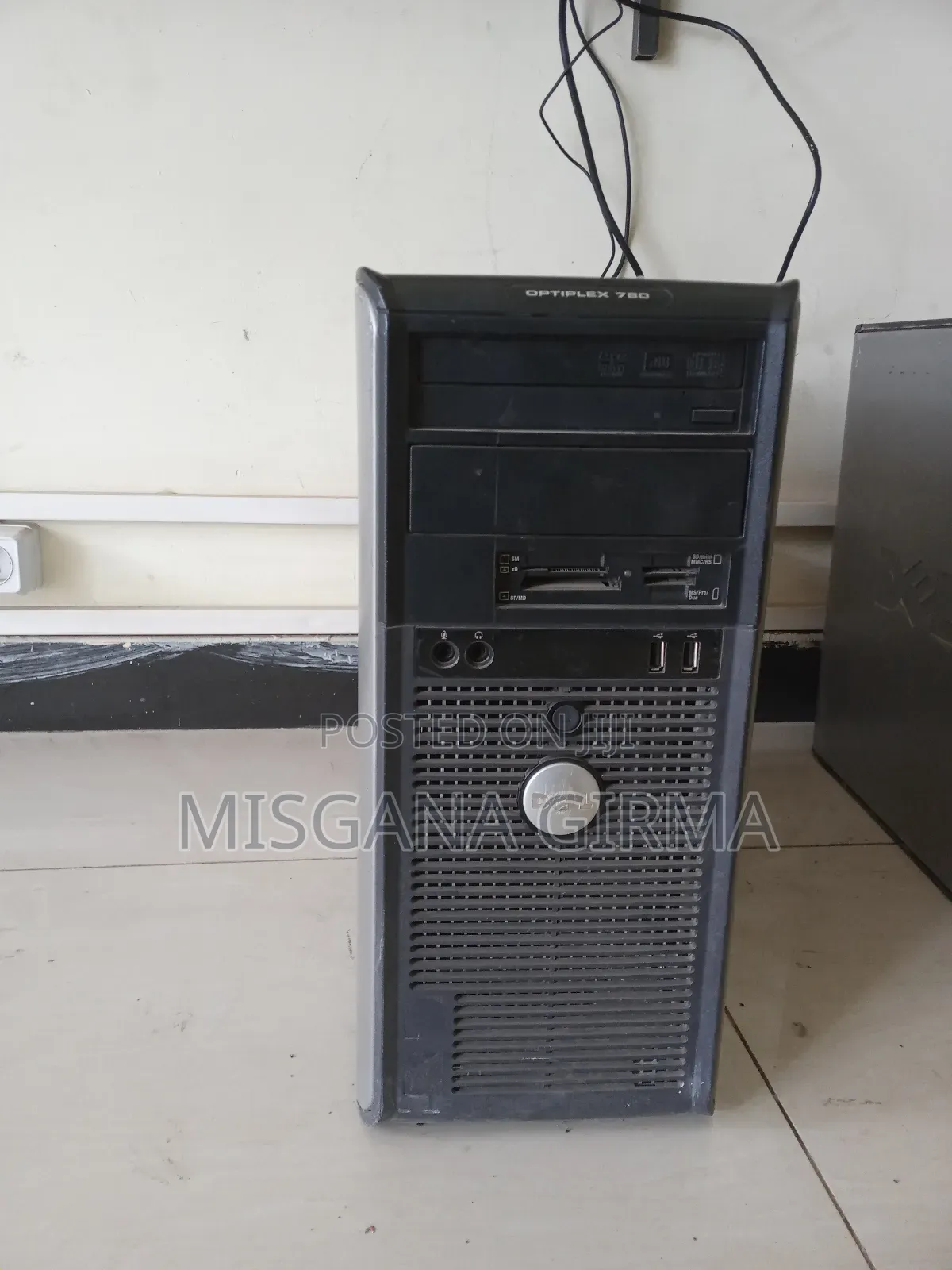 Desktop Computer Dell OptiPlex 780 4GB Intel Core 2 Duo HDD 500GB