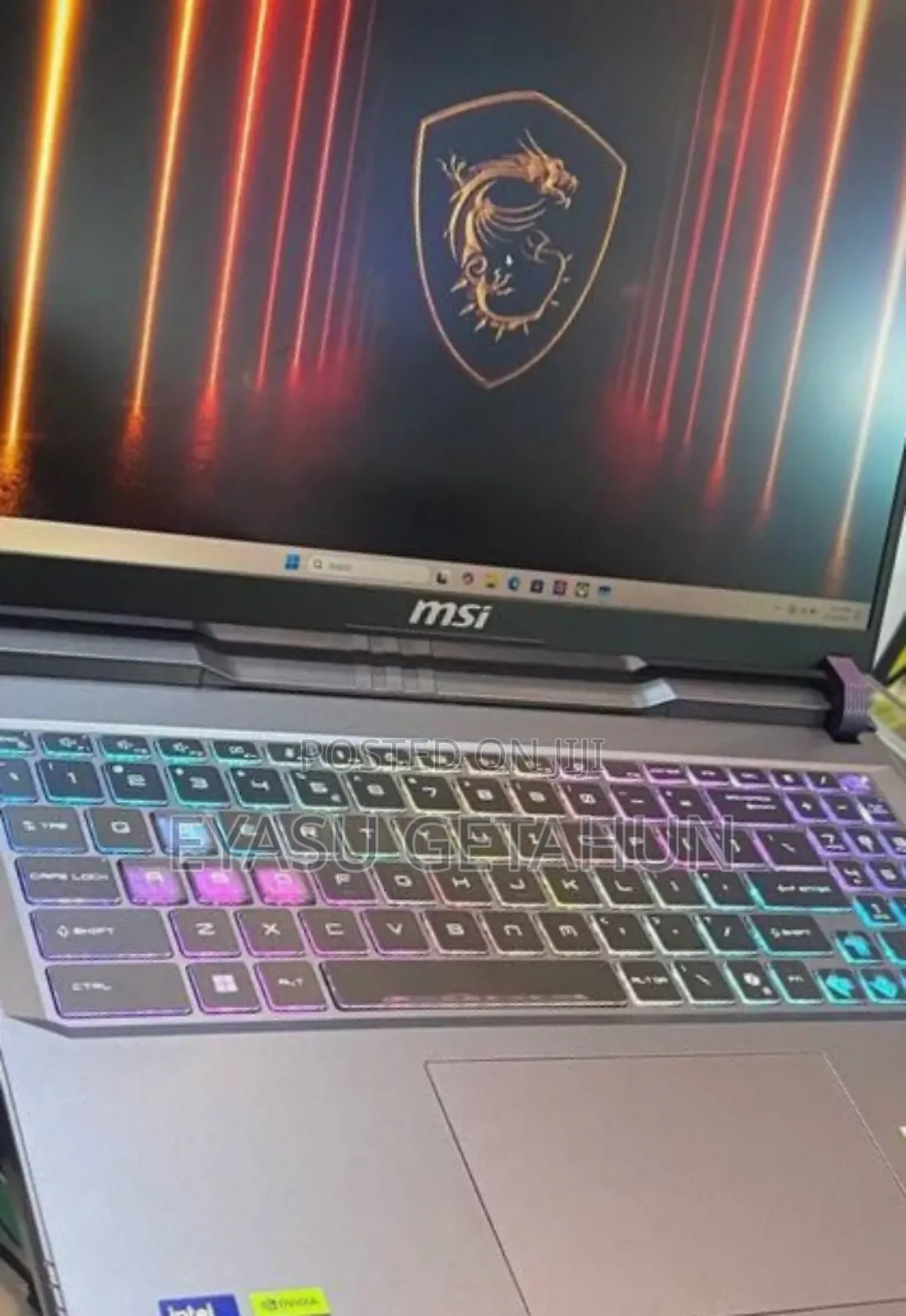 New Laptop MSI Vector 16 HX AI A2XWIG 16GB Intel Core Ultra 7 SSD 1T