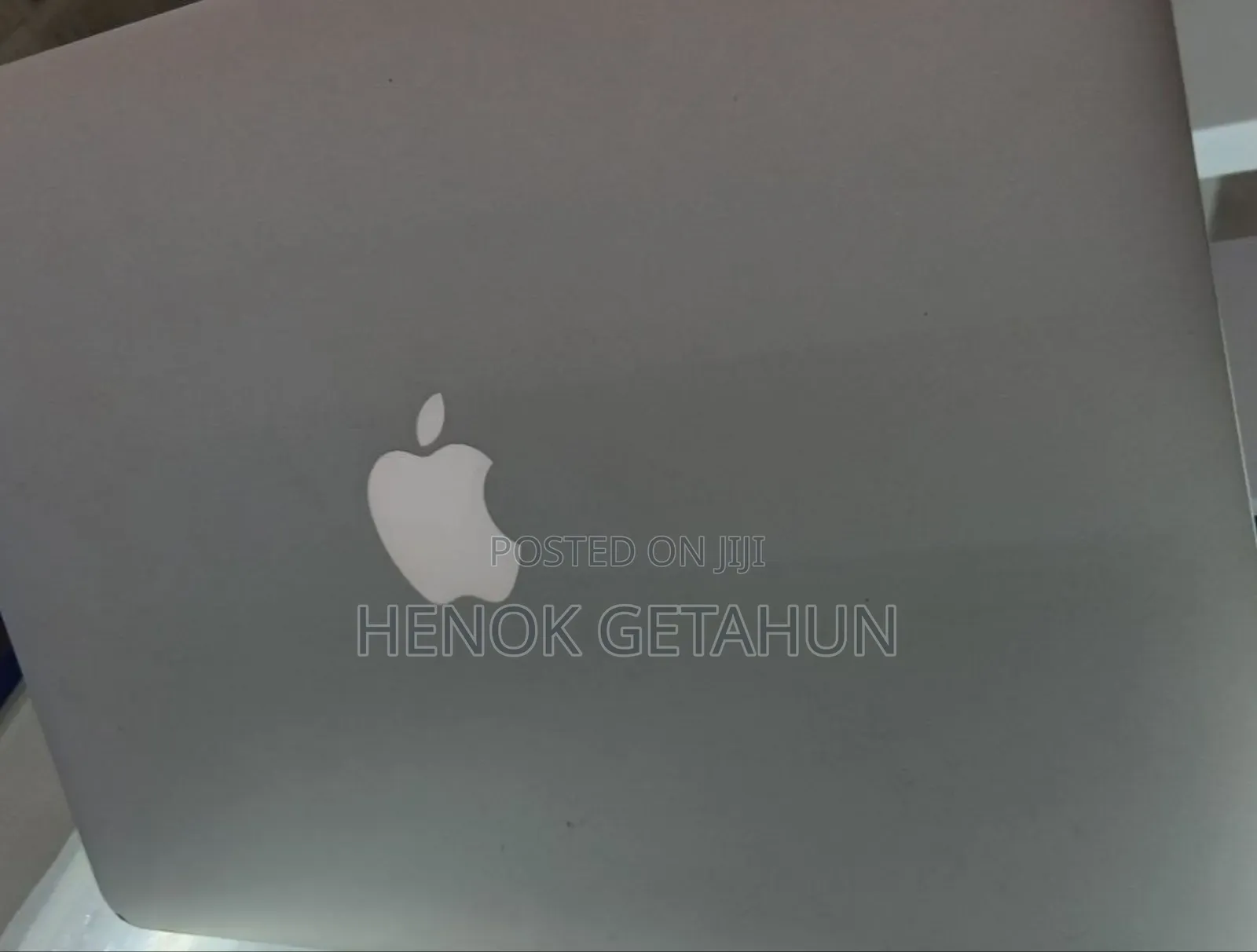 New Laptop Apple MacBook Air 2015 8GB Intel Core I7 SSD 256GB