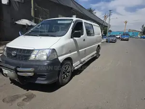 Toyota HiAce 2008 White