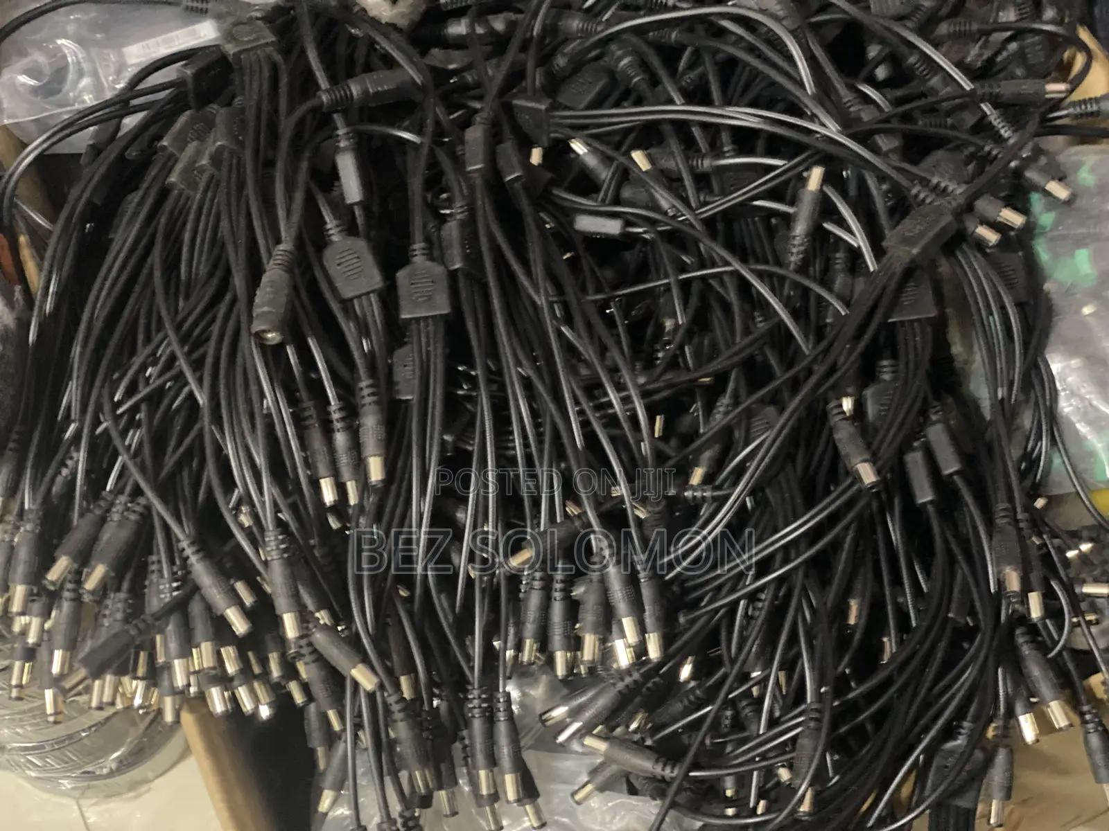 Splitter for Analogue Security Cameras