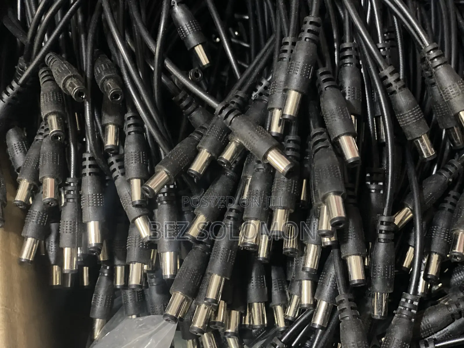 Splitter for Analogue Security Cameras