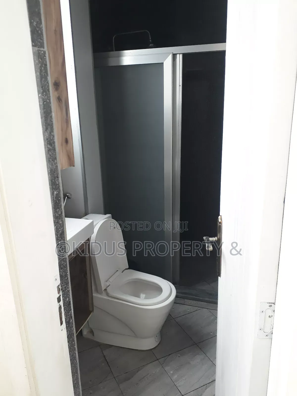 Furnished 3bdrm Apartment in Abo Vatican Embassy, Nifas Silk-Lafto