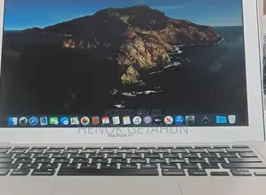 New Laptop Apple MacBook Air 2015 8GB Intel Core I7 SSD 256GB