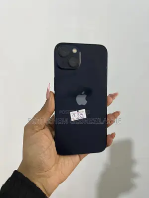 Photo - Apple iPhone 13 256 GB Blue