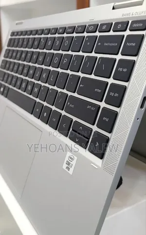 New Laptop HP EliteBook 1040 G8 16GB Intel Core I7 SSD 512GB