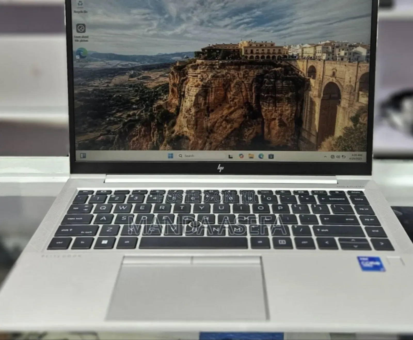 New Laptop HP EliteBook 840 G8 16GB Intel Core I7 SSD 512GB