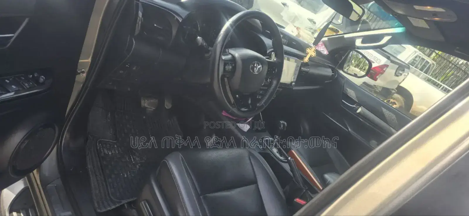 Toyota Hilux 2021 Green