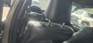 Toyota Hilux 2021 Green