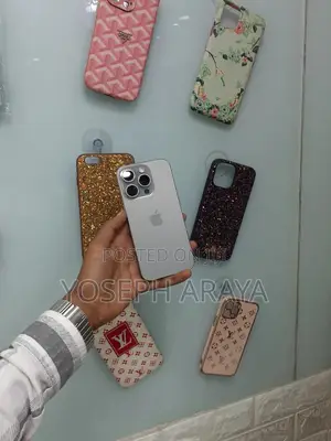 Photo - Apple iPhone 15 Pro 128 GB Silver