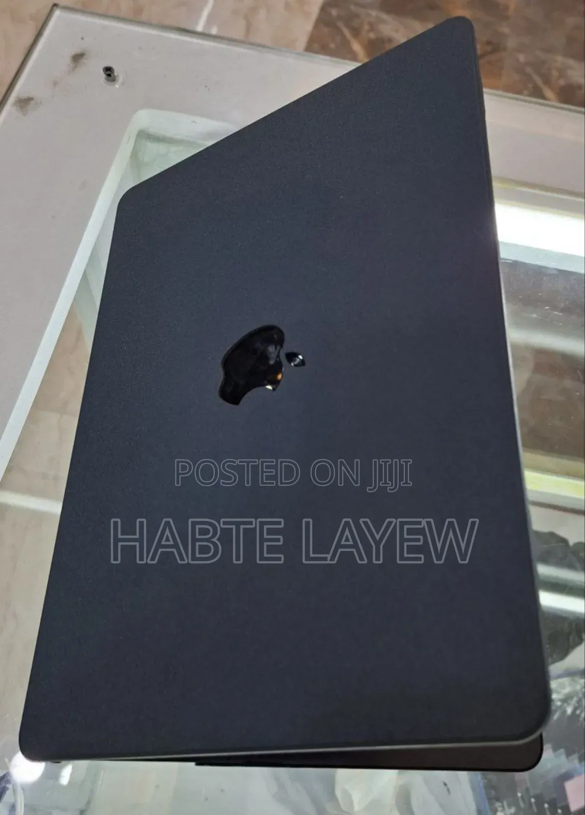 New Laptop Apple MacBook Air 2020 M1 8GB Apple M2 SSD 256GB