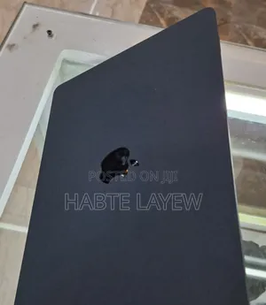 New Laptop Apple MacBook Air 2020 M1 8GB Apple M2 SSD 256GB