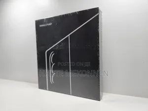 Photo - New Samsung Galaxy Z Fold7 256 GB Black
