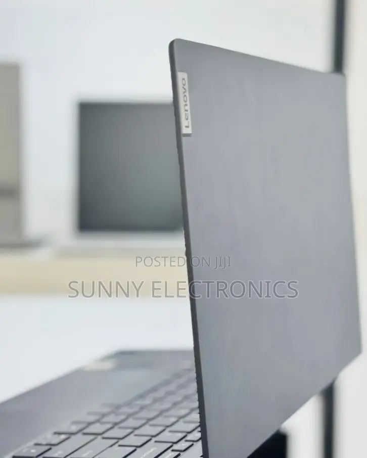 New Laptop Lenovo Lrgion 7i 16GB Intel Core I7 SSD 512GB