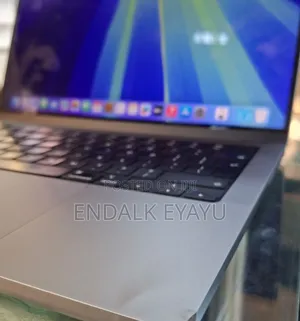 Photo - New Laptop Apple MacBook Pro 2021 M1 16GB Apple M1 Pro SSD 512GB