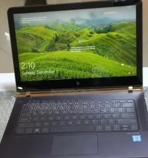 New Laptop HP Spectre 8GB Intel Core i5 SSD 256GB