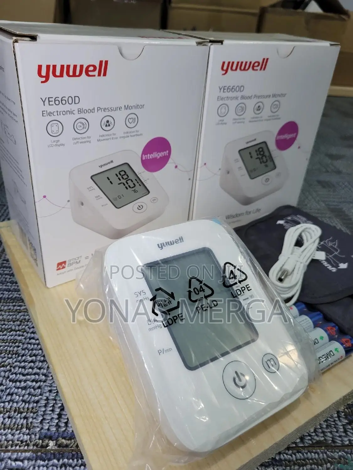 Blood Pressure Monitor贏焉bp Monitoring舀玄it Comes With an Adult Arm