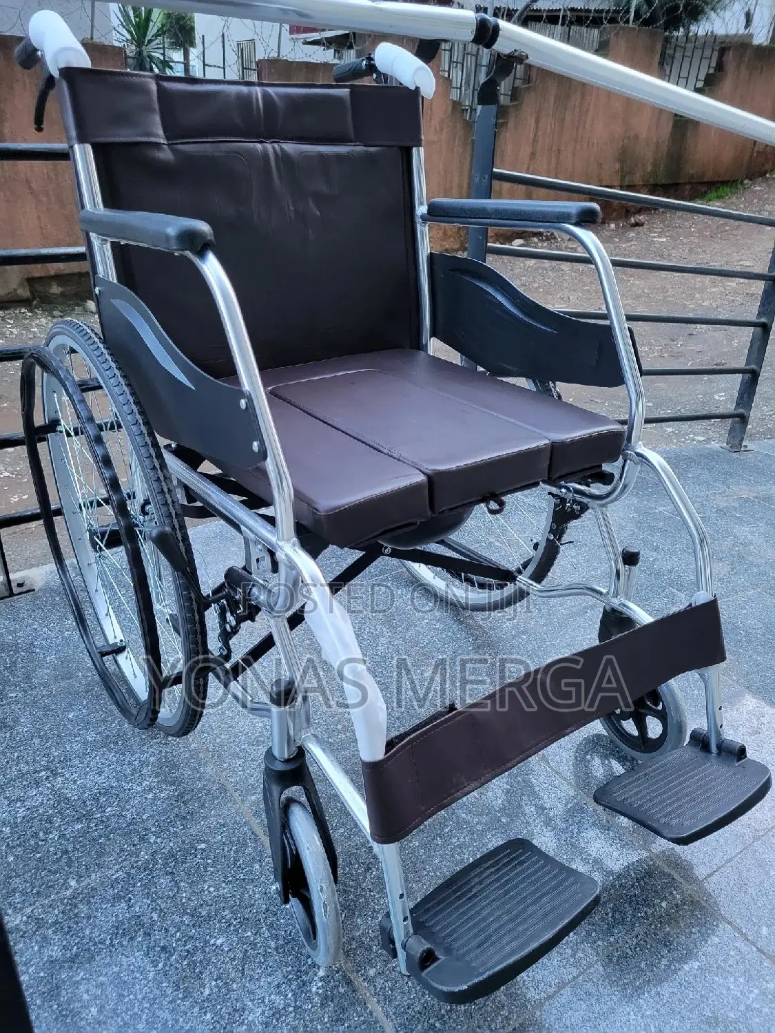 Commode Wheelchair埶三wheelchair٤=٤wheelchair川癒wheelchair÷=÷Wheelchair