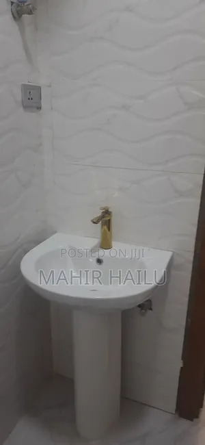 1bdrm Apartment in Real, Bole for rent