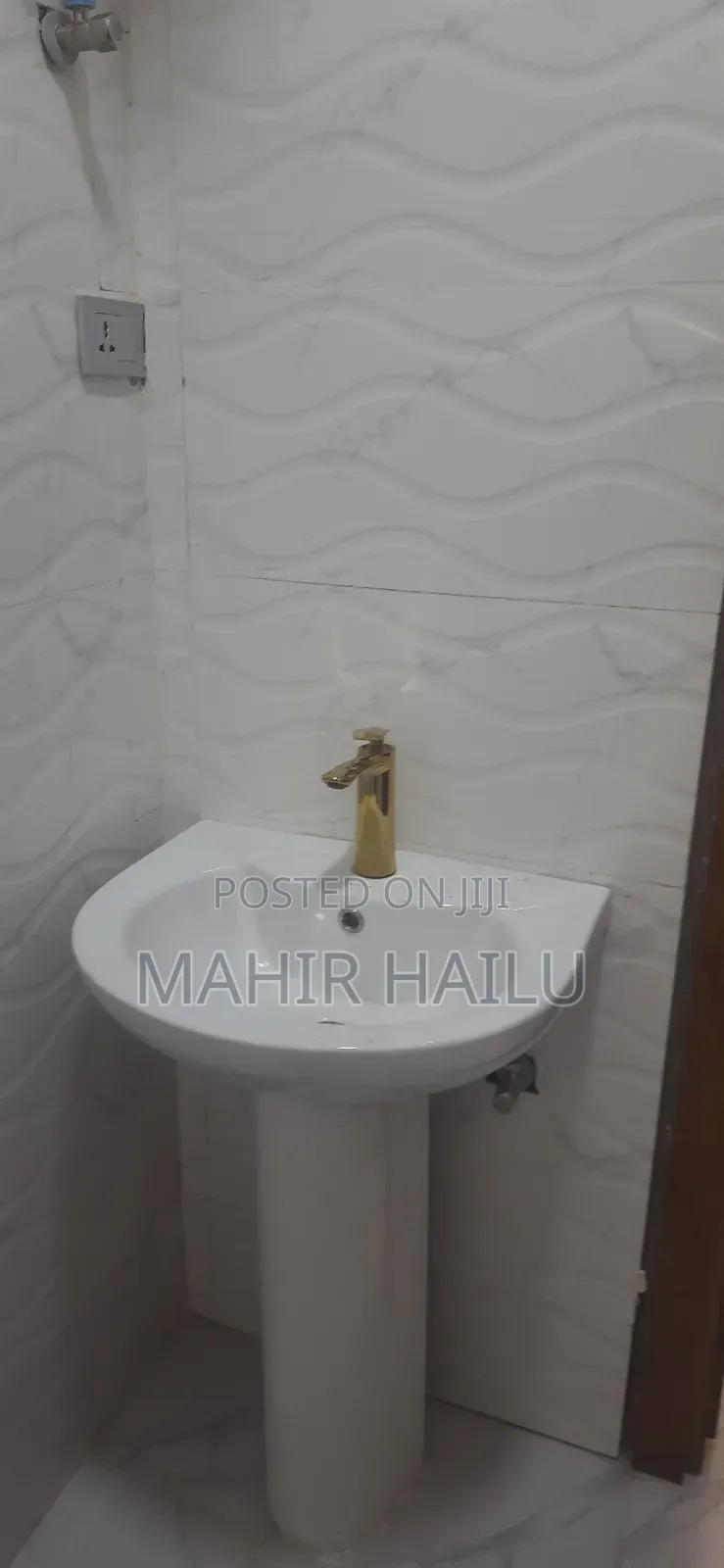 1bdrm Apartment in Real, Bole for rent