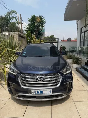 Photo - Hyundai Santa Fe 2017 Blue
