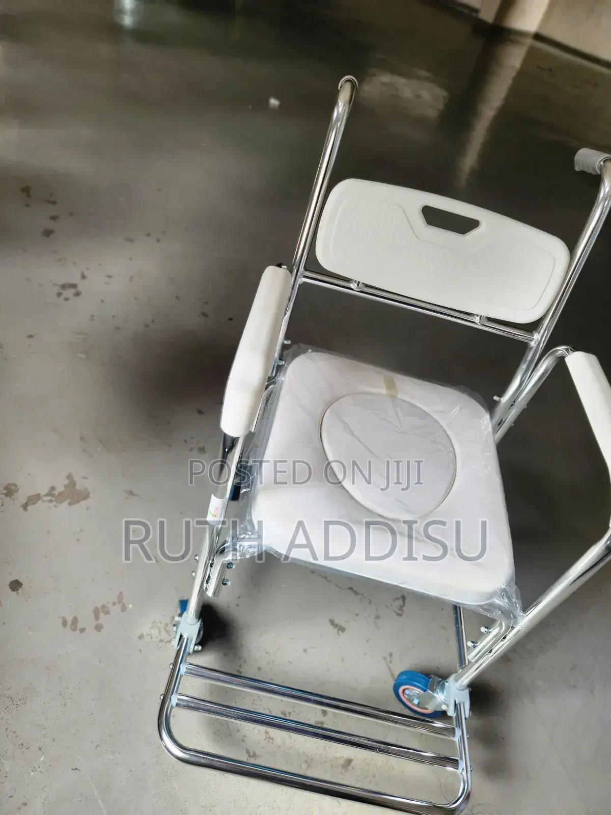 Commode Wheelchair段子wheelchair Commode作的commode Wheelchair死因wheelchair