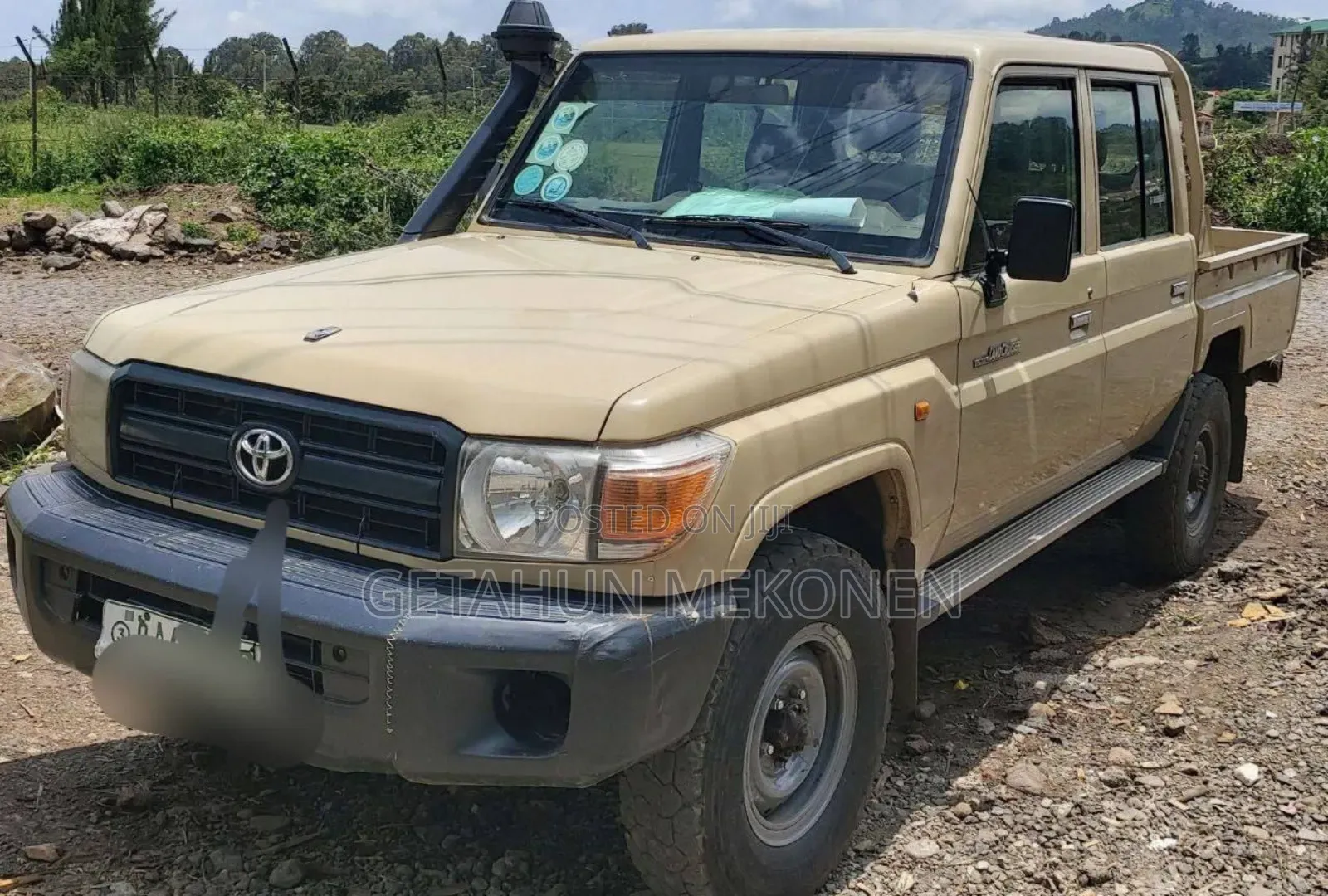 Toyota Land Cruiser 2016 Gold