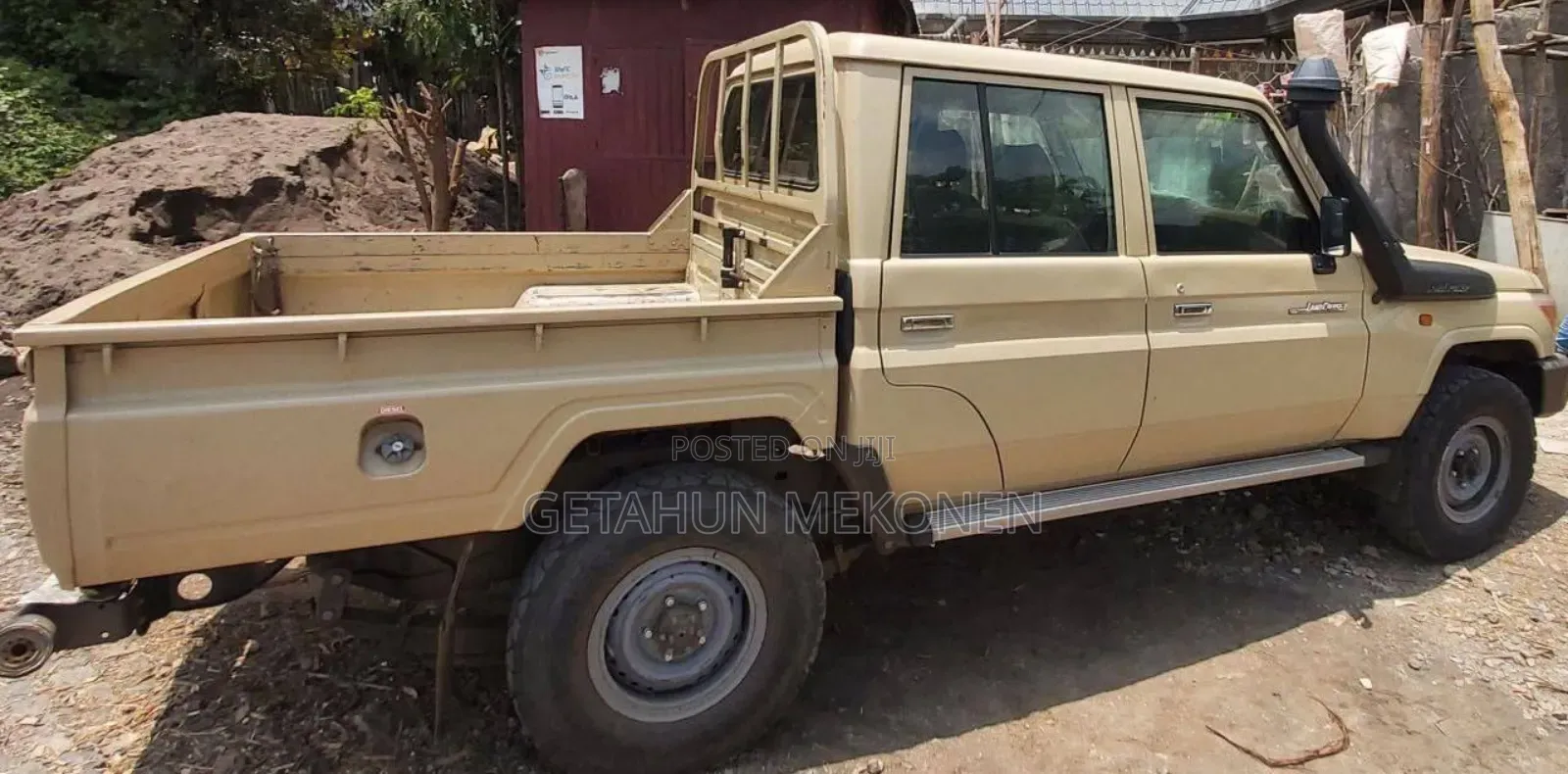 Toyota Land Cruiser 2016 Gold