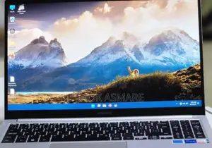Photo - New Laptop Samsung 8GB Intel Core I5 SSD 256GB