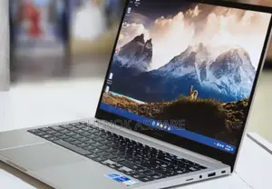 New Laptop Samsung 8GB Intel Core I5 SSD 256GB