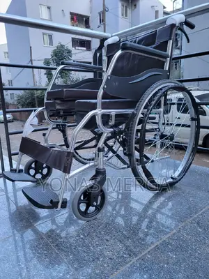 Commode Wheelchair噁痰wheelchair##Wheelchair裝碾wheelchair=●●Wheelchair