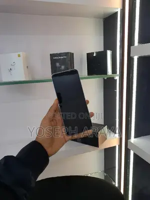 Photo - Samsung Galaxy Z Flip6 256 GB Blue