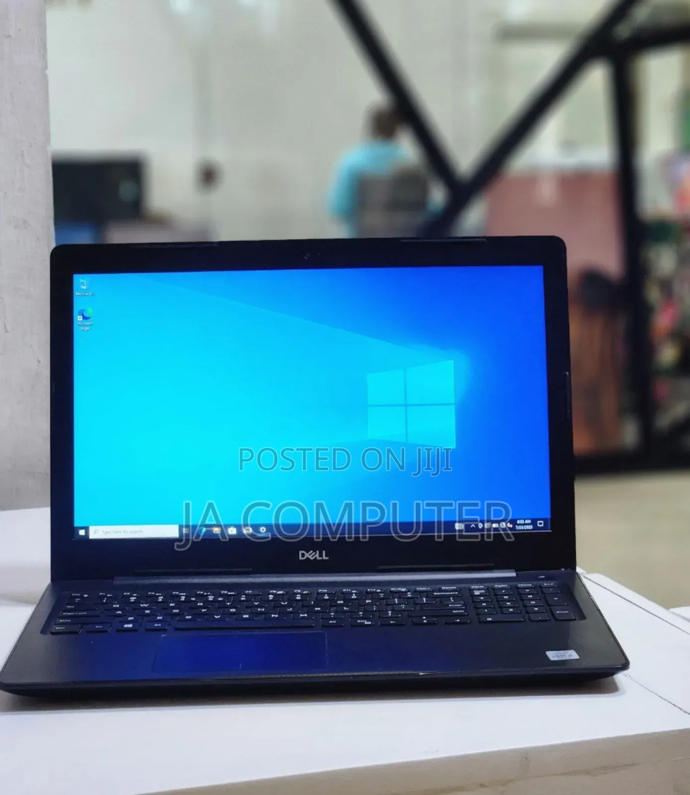 New Laptop Dell Vostro DVCI310 8GB Intel Core I5 SSD 512GB