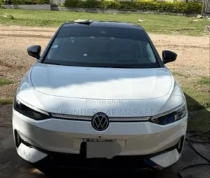 Photo - Volkswagen ID.7 2025 White