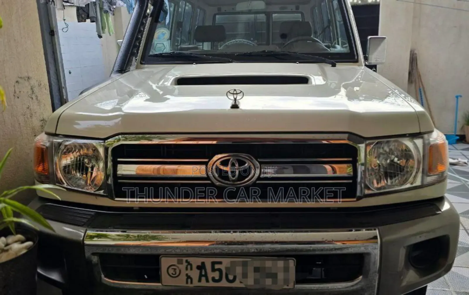 Toyota Land Cruiser 2018 White