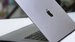 New Laptop Apple MacBook Pro M1 16GB SSD 1T