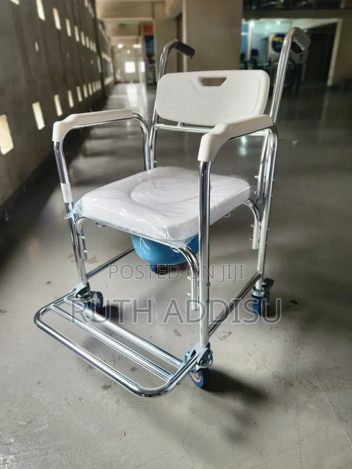 Wheelchair狡黠commode Wheelchair喬裝toilet Wheelchair见有commode Wheelchair