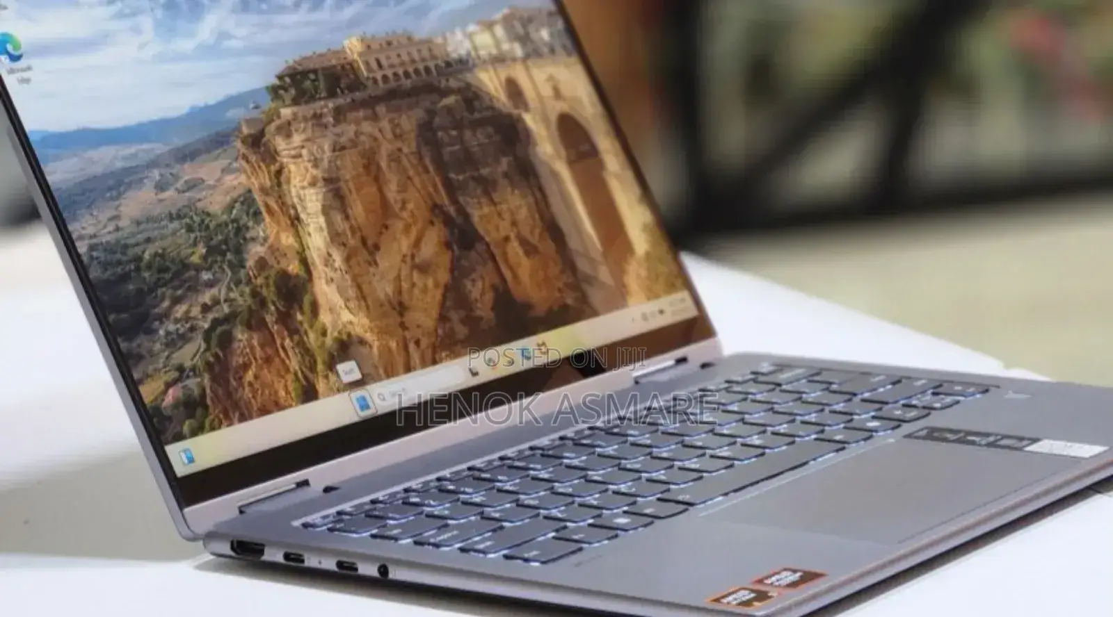 New Laptop Lenovo Yoga 7i 8GB AMD Ryzen 5 SSD 512GB