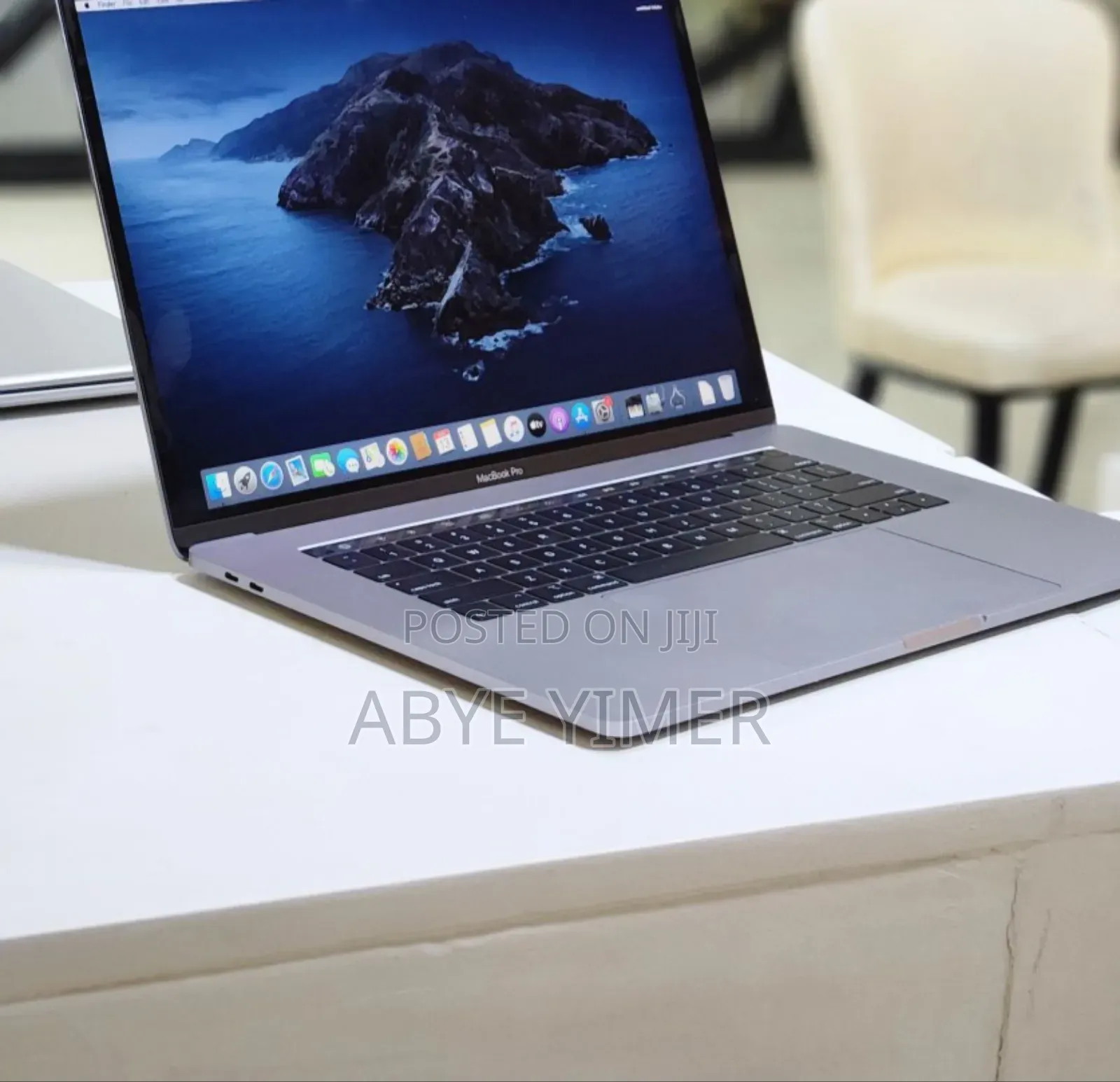 New Laptop Apple MacBook Pro 2019 32GB Intel Core I9 SSD 1T