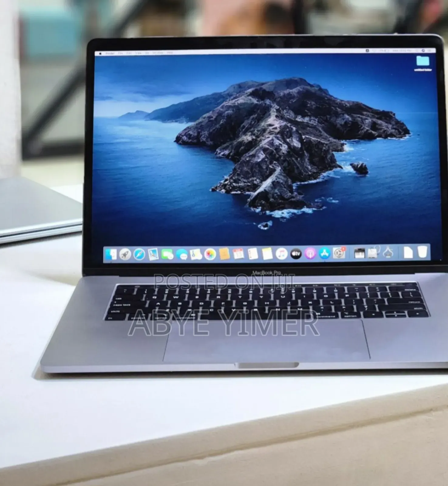 New Laptop Apple MacBook Pro 2019 32GB Intel Core I9 SSD 1T